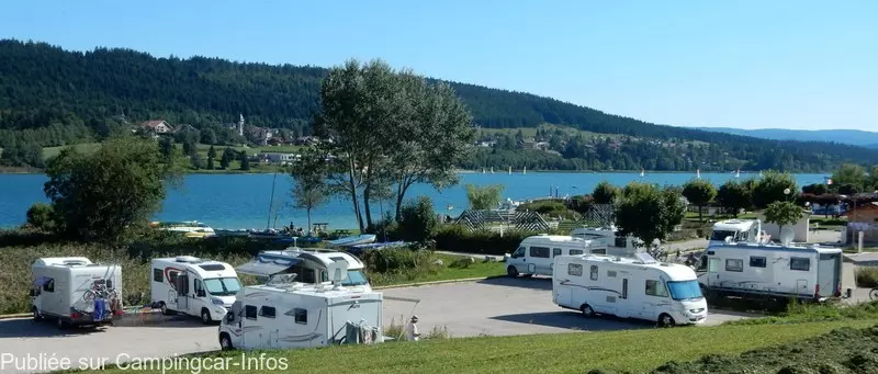 aire camping aire saint point lac